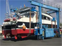 Catamaran de vânzare
