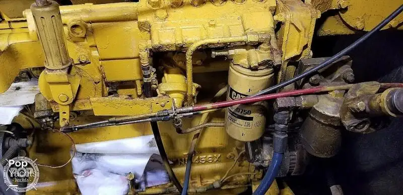 Nava de pescuit tip trauler de vânzare