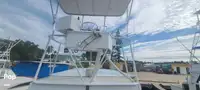 Nava de pescuit tip trauler de vânzare