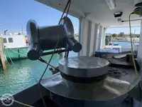 Nava de pescuit cu linii lungi de vânzare