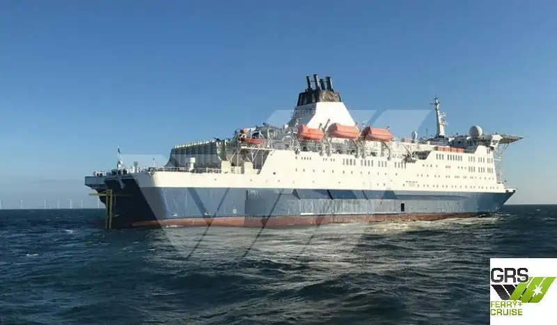 Navă RoPax de vânzare