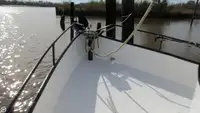Nava de pescuit tip trauler de vânzare