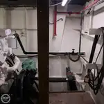 Ambarcațiune de debarcare, cu rezervoare de vânzare