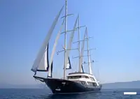 Iaht de vânzare