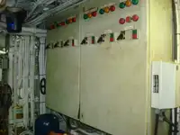 Nava de pescuit tip trauler de vânzare