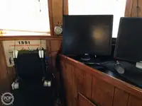 Nava de pescuit tip trauler de vânzare