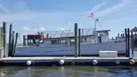 Cutter de vânzare