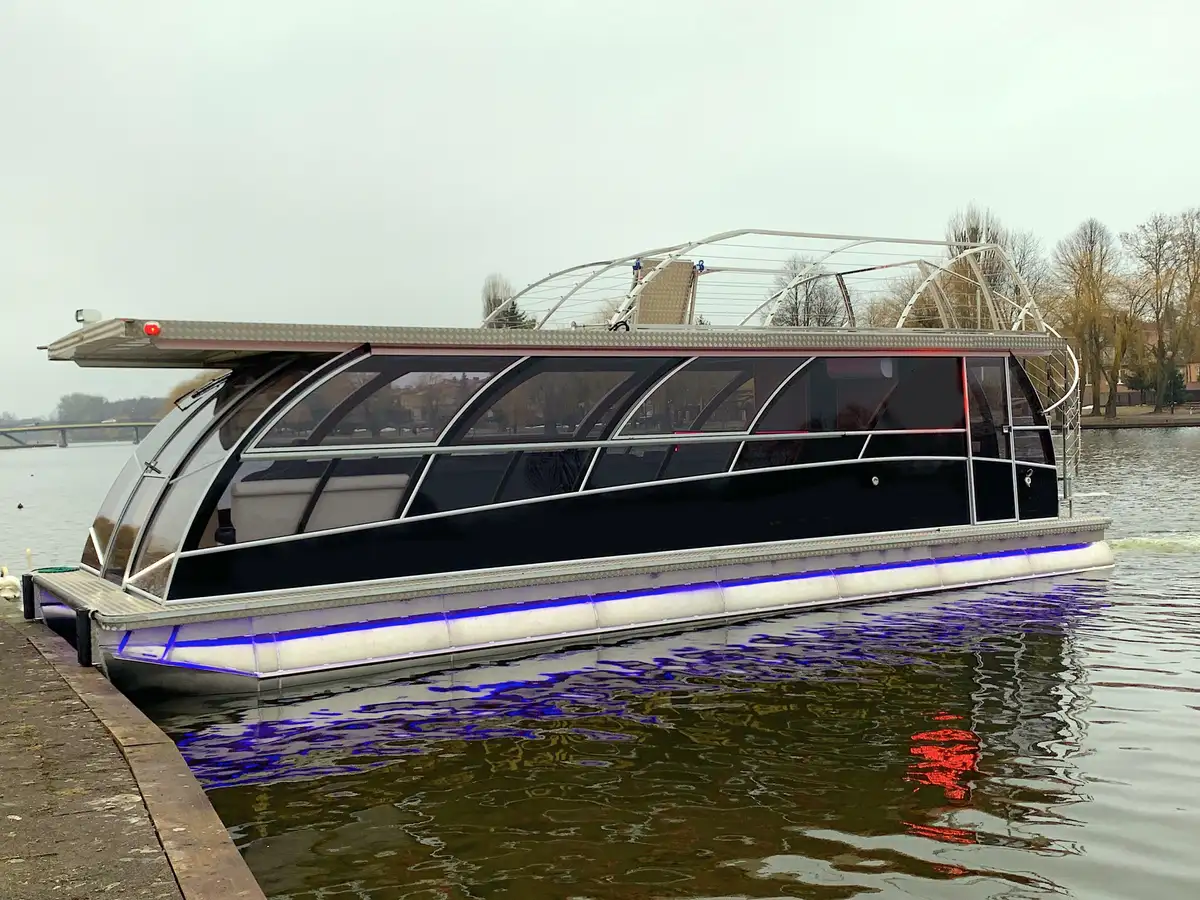 Catamaran de vânzare