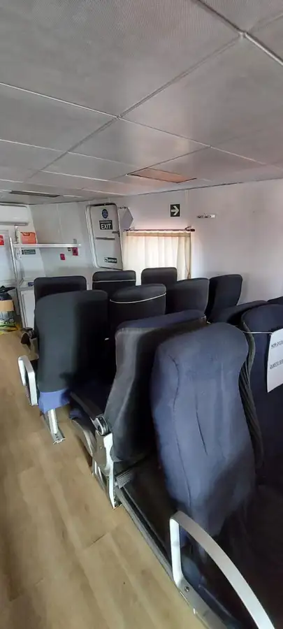 Navă de transport echipaj de vânzare