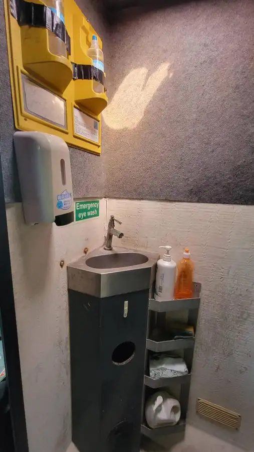 Nava container de vânzare