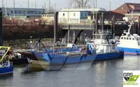 Ambarcațiune de debarcare, cu rezervoare de vânzare
