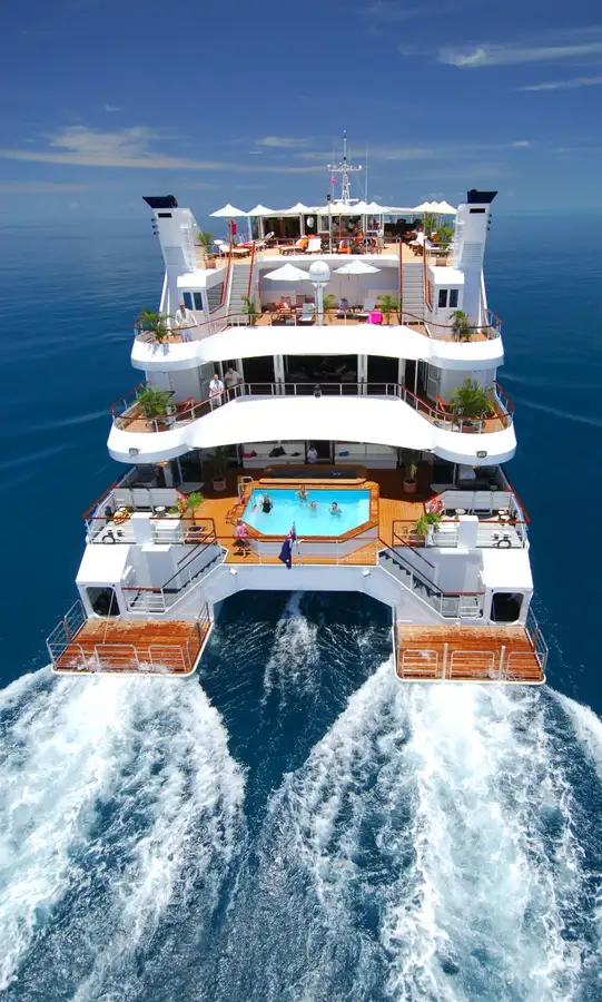 Catamaran de vânzare