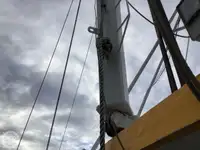 Nava de pescuit tip trauler de vânzare