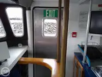 Șalupă de vânzare