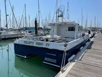 Catamaran de vânzare