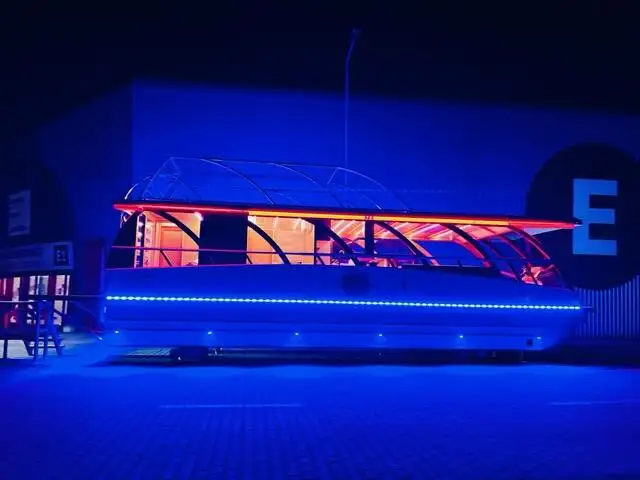Catamaran de vânzare