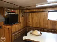 Nava de pescuit tip trauler de vânzare