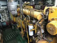 Nava de pescuit tip trauler de vânzare