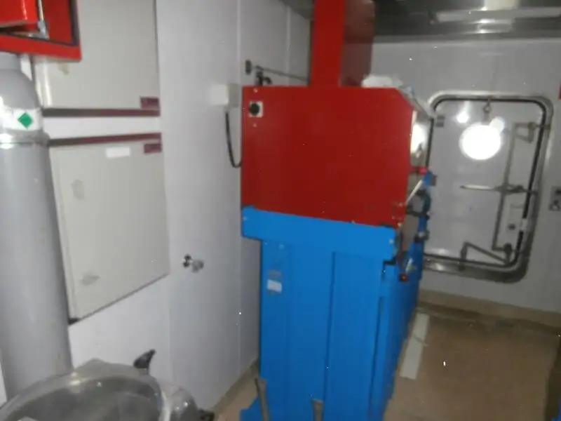 Nava container de vânzare