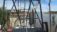 Nava de pescuit tip trauler de vânzare