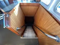 Navă de transport echipaj de vânzare