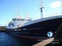 Nava de pescuit tip trauler de vânzare