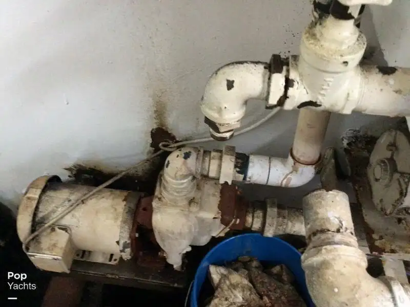 Nava de pescuit tip trauler de vânzare