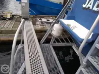 Șalupă de vânzare