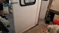 Nava de pescuit tip trauler de vânzare