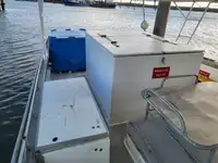 Nava de pescuit tip trauler de vânzare