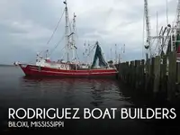Nava de pescuit tip trauler de vânzare