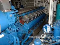 Nava de pescuit tip trauler de vânzare