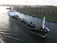 Oil/Chemical tanker de vânzare