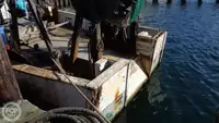 Nava de pescuit tip trauler de vânzare