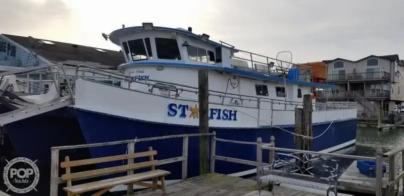 Catamaran de vânzare