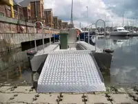 Nava container de vânzare
