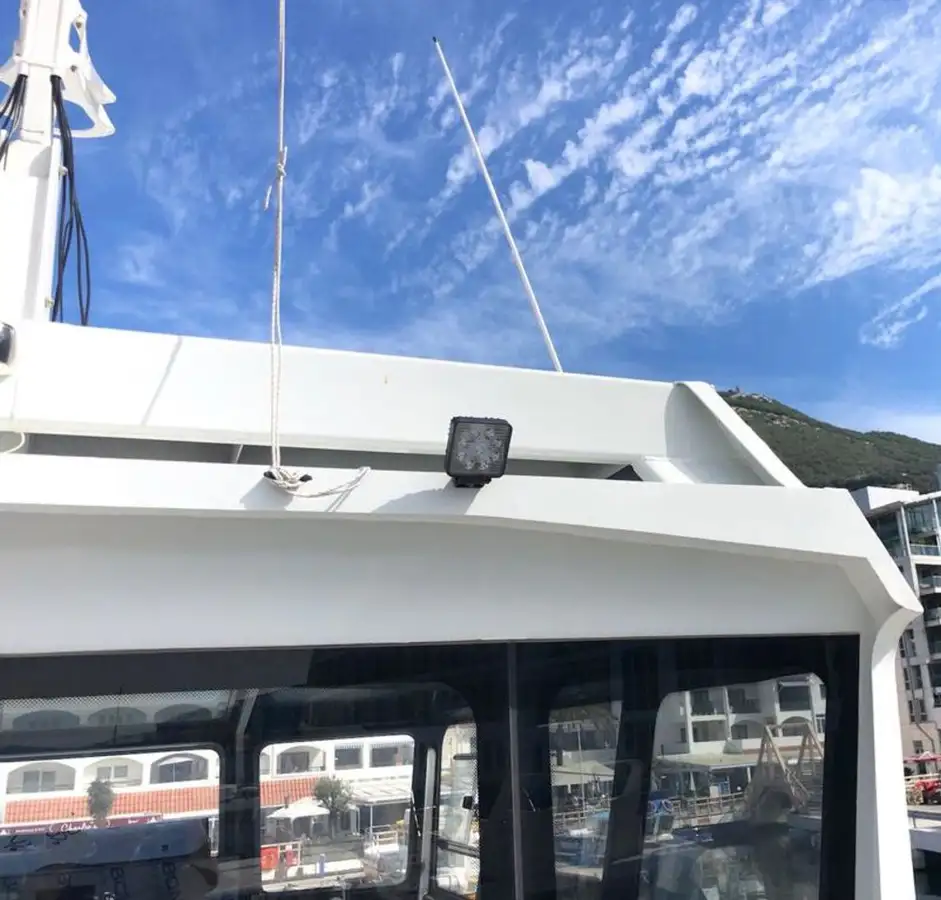 Catamaran de vânzare