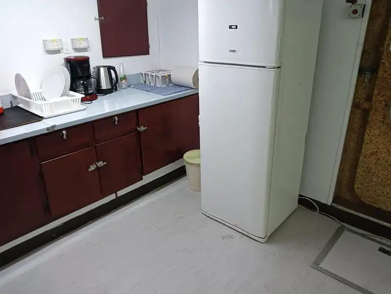Nava container de vânzare