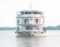 Navă de croazieră de vânzare