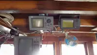 Nava de pescuit tip trauler de vânzare