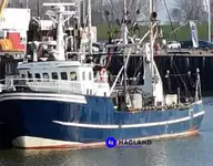 Nava de pescuit cu plase tip traul de vânzare