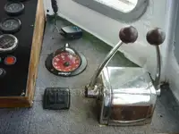Nava de pescuit tip trauler de vânzare