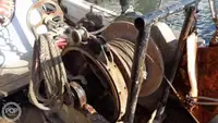 Nava de pescuit tip trauler de vânzare