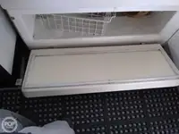 Șalupă de vânzare