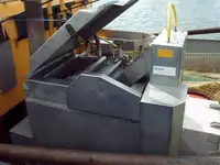 Nava de pescuit tip trauler de vânzare
