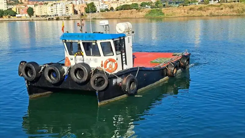 Ambarcațiuni de lucru de vânzare