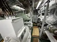 Nava de pescuit tip trauler de vânzare