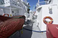 Nava de pescuit tip trauler de vânzare
