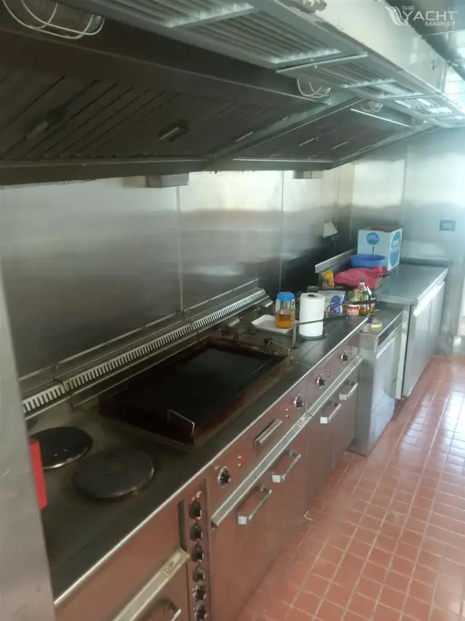 Navă de croazieră de vânzare