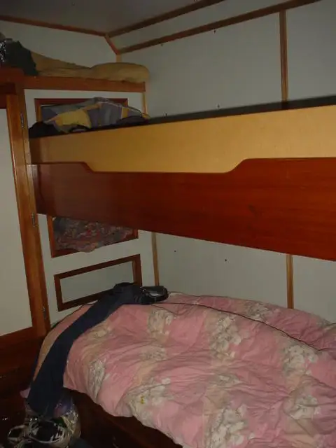 Nava de pescuit cu linii lungi de vânzare
